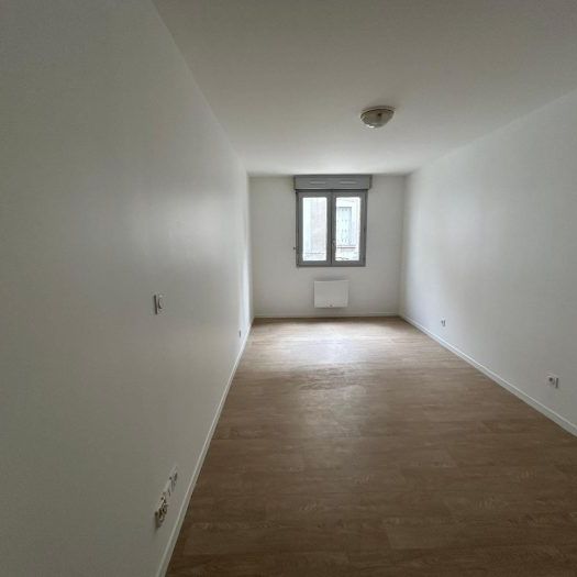 Appartement à louer, 1 pièce - Angers 49000 - Photo 1