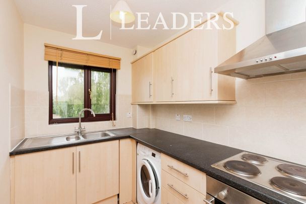 1 bedroom apartment to rent Somerset House, Oriental Road, Woking, GU22 - Photo 1