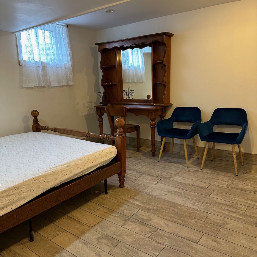 For Lease - 305 Eagle Street Unit# Basement, Newmarket, Ontario - Photo 1