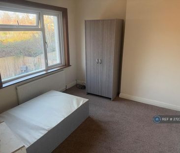 3 bedroom end of terrace house to rent - Photo 6