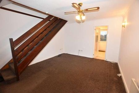 Bridport, DT6 - Photo 2