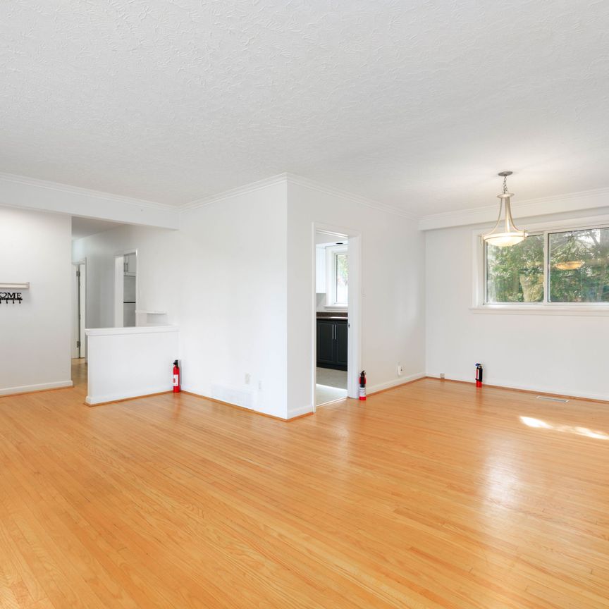 For Lease - 67 Woodthorpe Road, Toronto, Ontario - Photo 1
