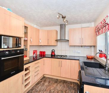 2 bedroom link detached house to rent - Photo 5