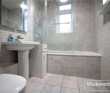 Holt Close, Elstree, Borehamwood, Hertfordshire, WD6 - Photo 5