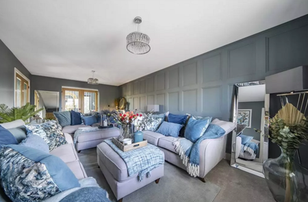 4 bedroom detached house to rent - Photo 2