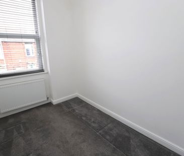 Fenton Street, Bury, BL8 1LU - Photo 6