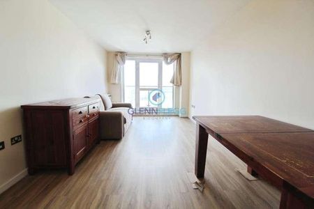 The Junction, Slough Station, SL2 - Photo 3