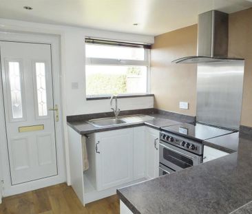 2 bedroom terraced house to rent - Photo 6