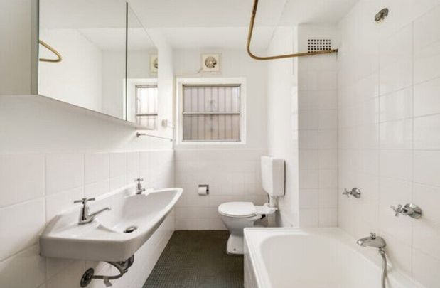 Alexandria - Photo 1