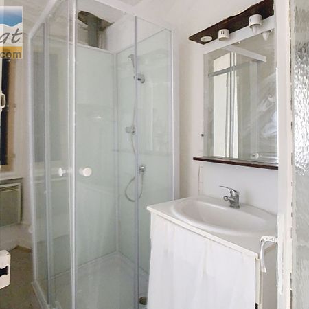 Appartement Thiers 1 pièce(s) 31 m2 - Photo 4