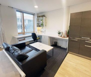 Studio to rent - Photo 1