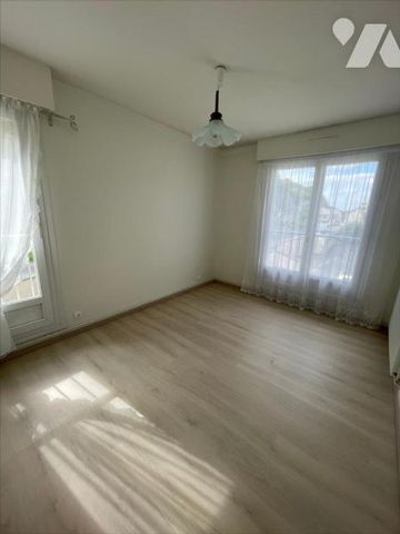 Appartement 3 pièces de 76 M2 avec balcon, ascenseur, stationnement - Photo 4