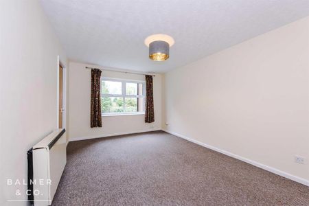 Waterview Park, Leigh, WN7 - Photo 4