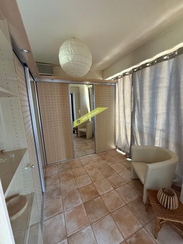 T3-4 MEUBLÉ – IMMEUBLE POUILLON – VIEUX PORT - Photo 2