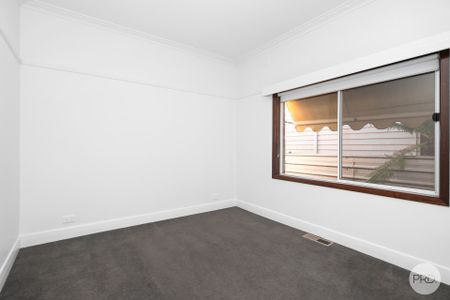 ART DECO DELIGHT IN GREAT LOCATION! - Photo 4