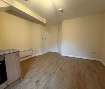 Wellesley Road, Eastbourne - Photo 1