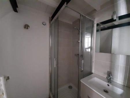 Location Appartement 1 pièce 15m² LA ROCHELLE 17000 - Photo 3