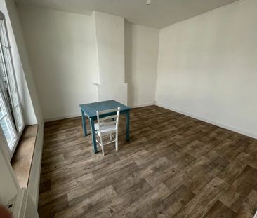 Location Appartement 2 pièces 36 m2 à Saint-Quentin - Photo 2