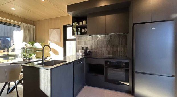 Brand-New Two-Bedroom Unit – Five Mile Villas, Frankton - Photo 1