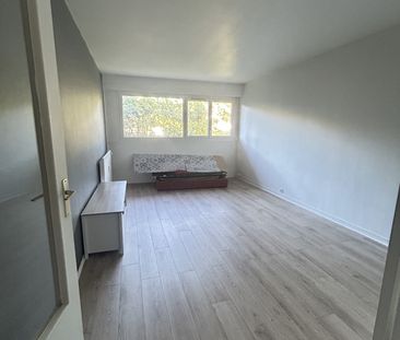 À louer – Appartement 3 pièces avec parking et cave - Photo 4