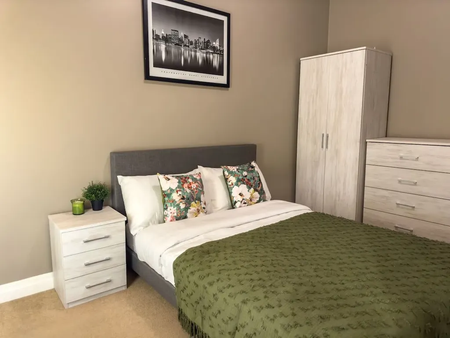 2 bedroom serviced apartment to rent - Photo 4
