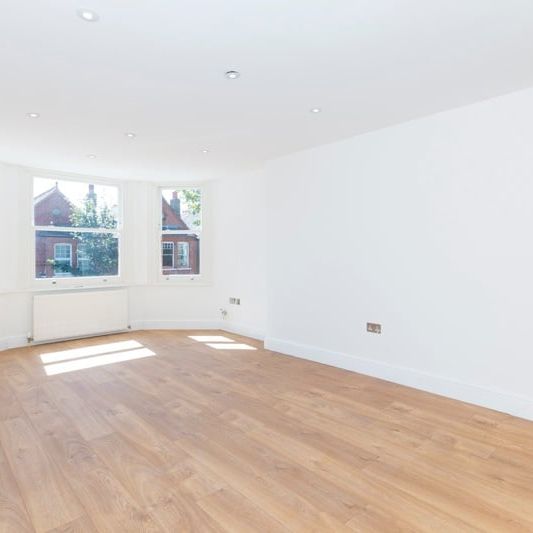Studio Flat, Thornlaw Road, SE27 - Photo 1
