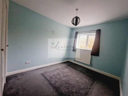 3 bedroom flat to rent - Photo 5