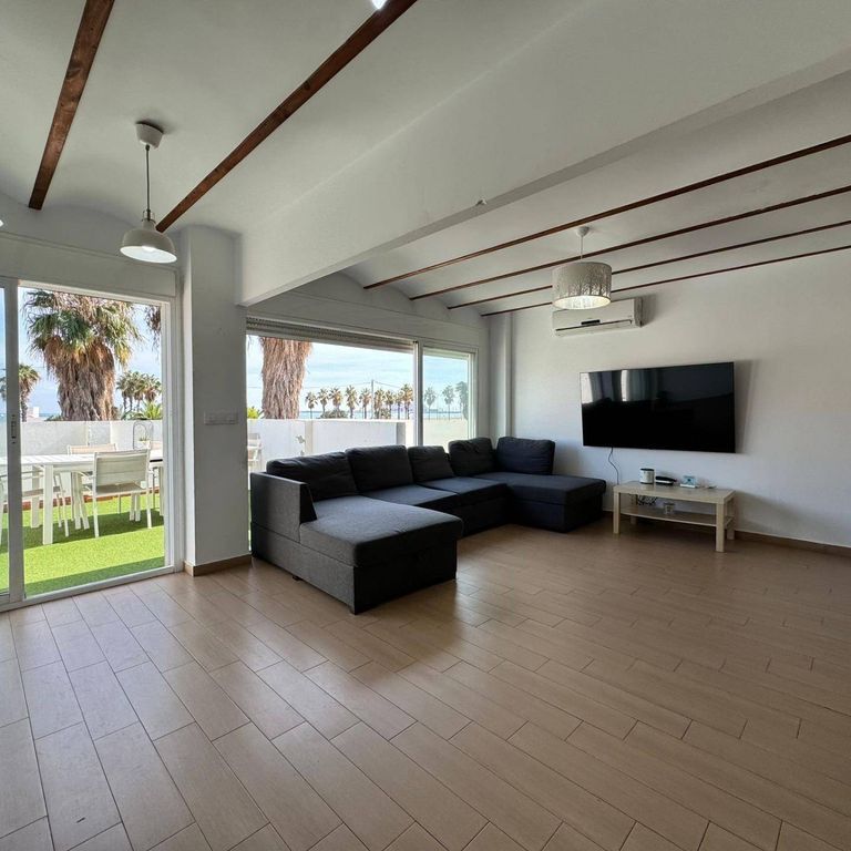 5 room luxury Apartment for rent in Valencia - Photo 1