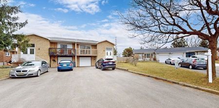 For Lease - 133 Manitou Crescent, Brampton, Ontario - Photo 3