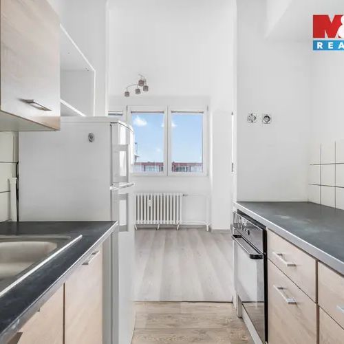 Pronájem bytu 1+kk v Mladé Boleslavi, ul. Jičínská - Fotografie 1