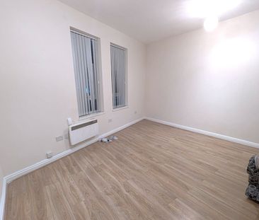 3 Bed Flat, Handsworth, B19 - Photo 2