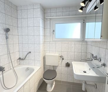 Rent a 3 ½ rooms apartment in Malleray - Photo 5