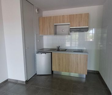 location Appartement T2 DE 43.75m² À ST HERBLAIN - Photo 2