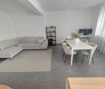 Appartement te huur - Foto 1