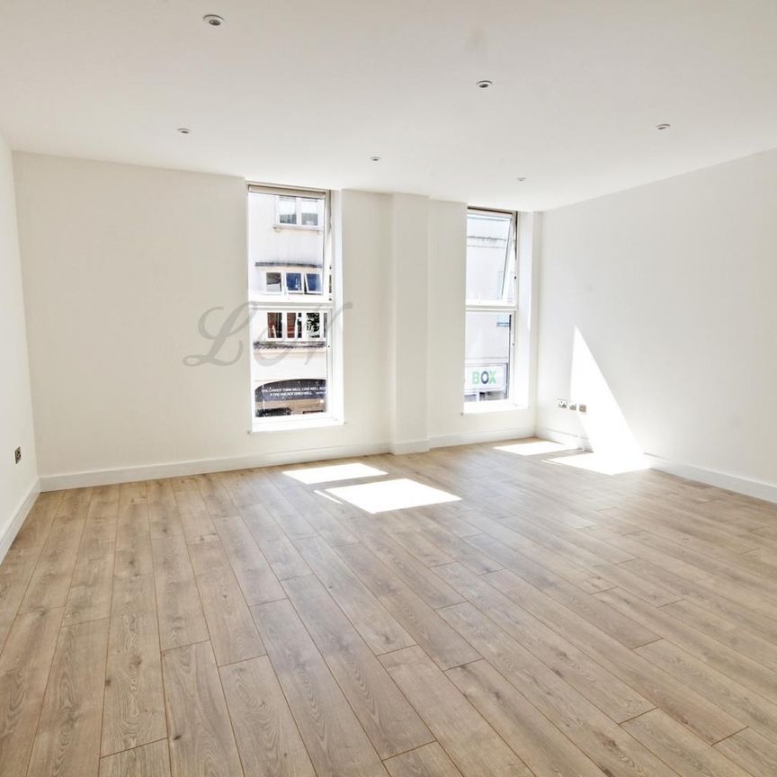 Market Place, Basingstoke, RG21 - Photo 1