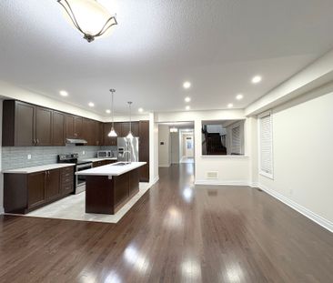 For Lease - 5 Andretti Crescent, Brampton, Ontario - Photo 4