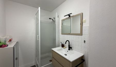 Appartement 1 pièces 37m2 REIMS 591 euros - Photo 4