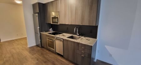 For Lease - 101 Erskine Avenue Unit# 914, Toronto, Ontario - Photo 3