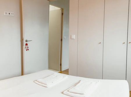 Rua dos Mártires da Liberdade, Porto, Braga 4050-361 - Photo 2