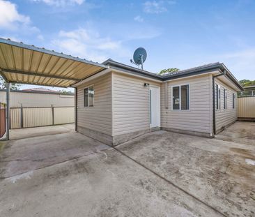 Neat 2 Bedroom Granny Flat - Photo 4