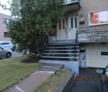 Ahuntsic 2 1/2 Sous Sol 1er Juillet - Photo 2