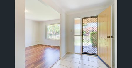 FRESH PAINT - NEW BLINDS CLOSE TO LOCAL PARKS IN A QUIET CUL DE SAC - Photo 3