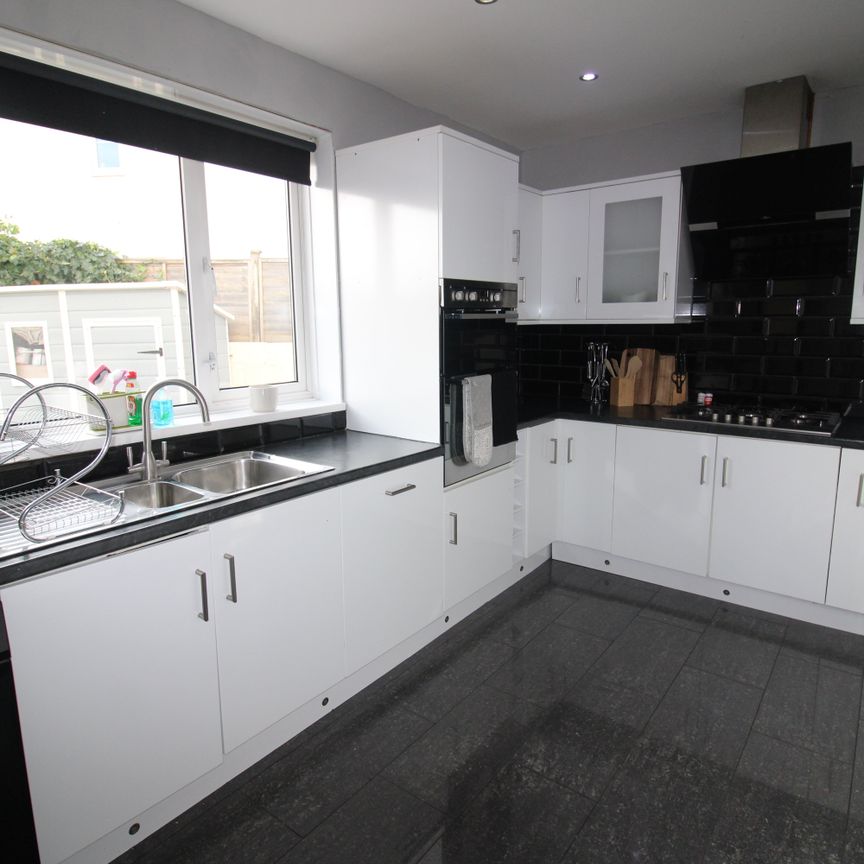 Station road, BS23 1XY, Weston-Super-Mare - Photo 1