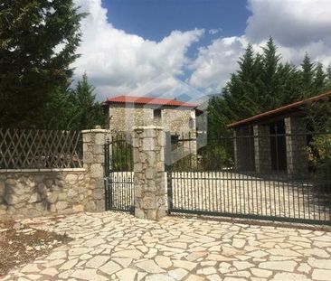 Μονοκατοικία για ενοικίαση Καλύβια (Αράχωβα) - Photo 1