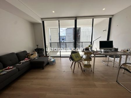 1 bed 1 bath - Photo 2