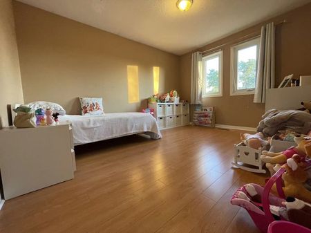 For Lease - 4255 Wakefield Crescent, Mississauga, Ontario - Photo 4