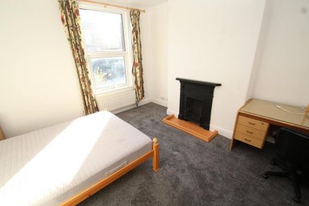 2 bedroom house to rent - Photo 3