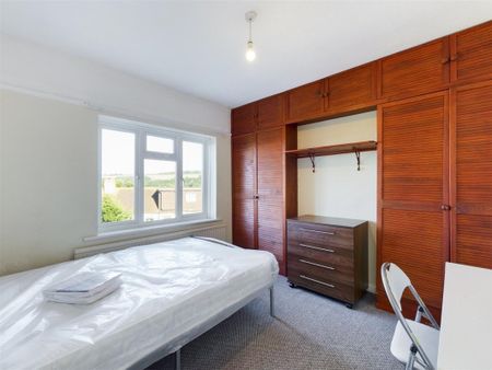 Bevendean Crescent, Brighton - Photo 3