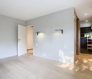 Semi-detached villa by the garages - Foto 1