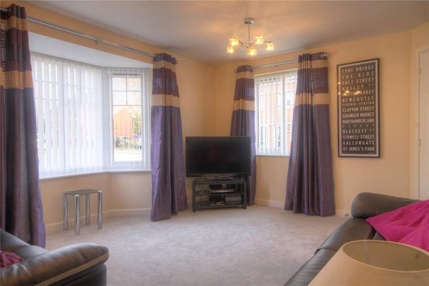 3 bedroom detached house to rent - Photo 1